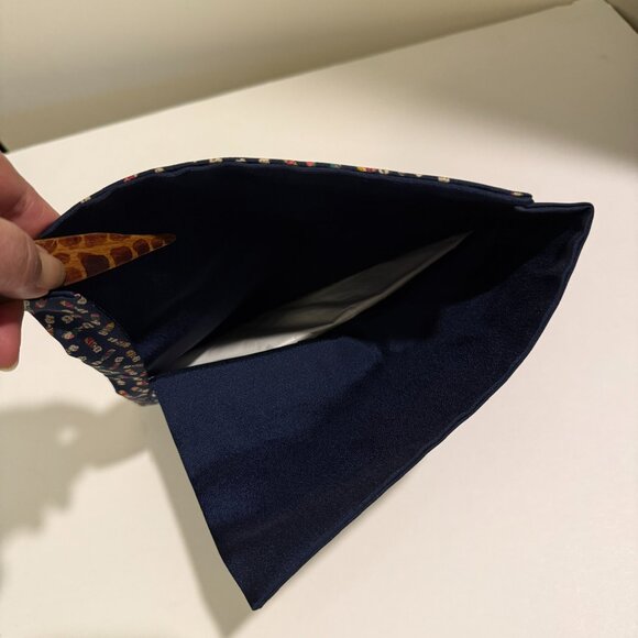 Vintage Japanese fabric foldover wallet or clutch - Picture 6 of 6